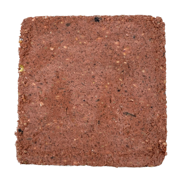 Bloc de graisse pour oiseaux avec fruits rouges