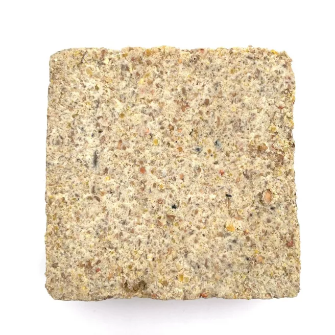 Bloc de graisse pour oiseaux avec muesli