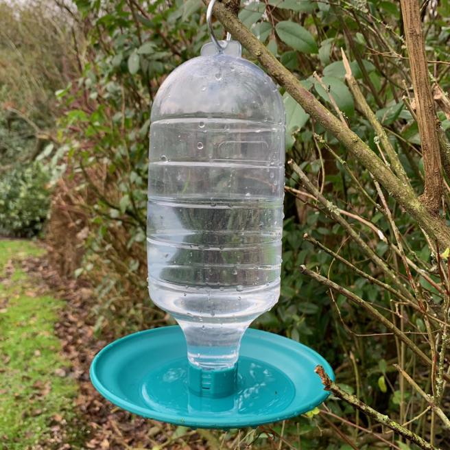 Abreuvoir pour oiseaux à suspendre 750 ml
