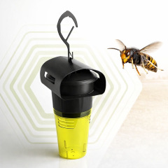 Piège sélectif frelon asiatique VespaCatch Select au jardin protégeant les abeilles et la biodiversité France Belgique Luxembour