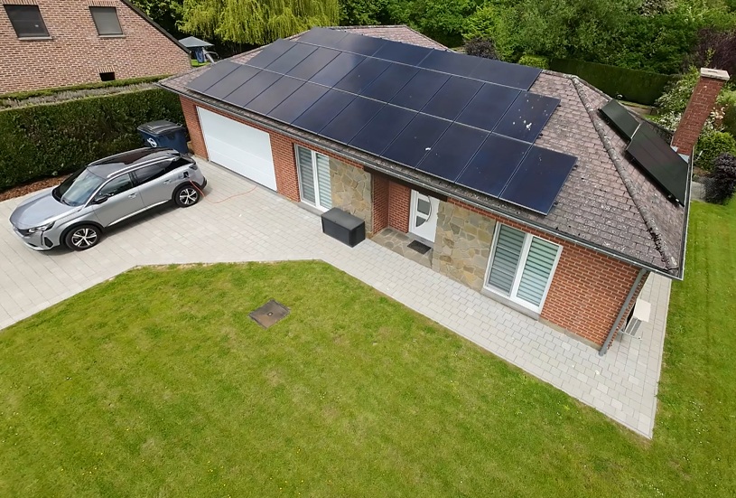 Panneaux solaires installés sur les locaux de Graines-Semences